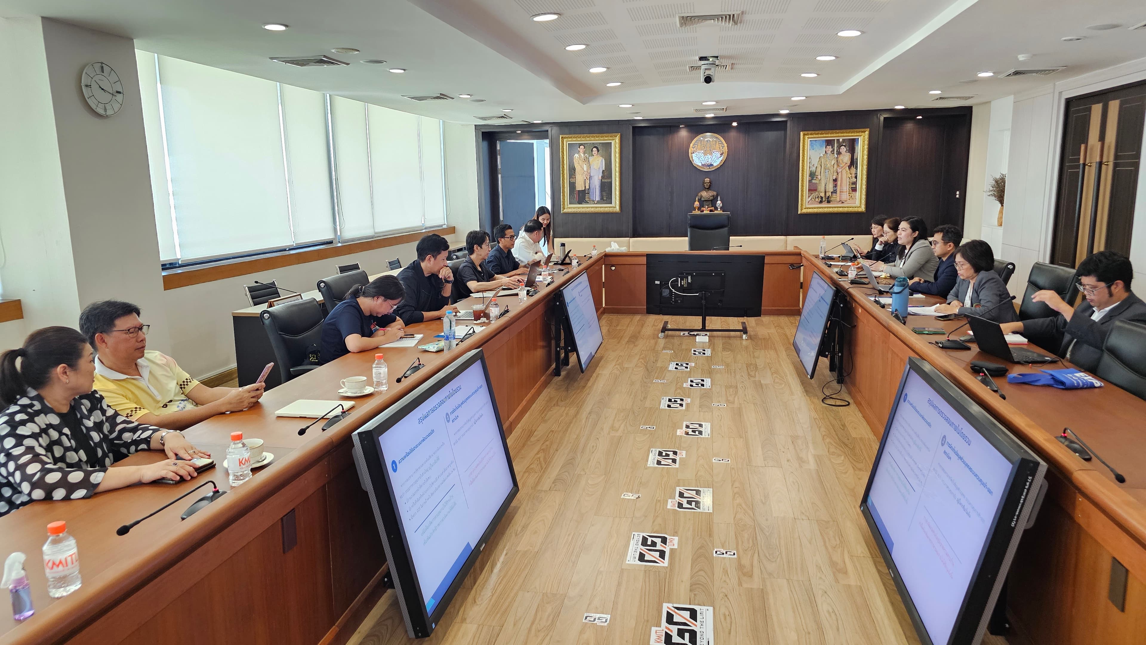 ประชุมปิดการตรวจสอบภายในของ สำนักวิจัยนวัตกรรมเมืองอัจฉริยะ และ สำนักสำนักงานบริหารทรัพยากรกายภาพและสิ่งแวดล้อม สจล.