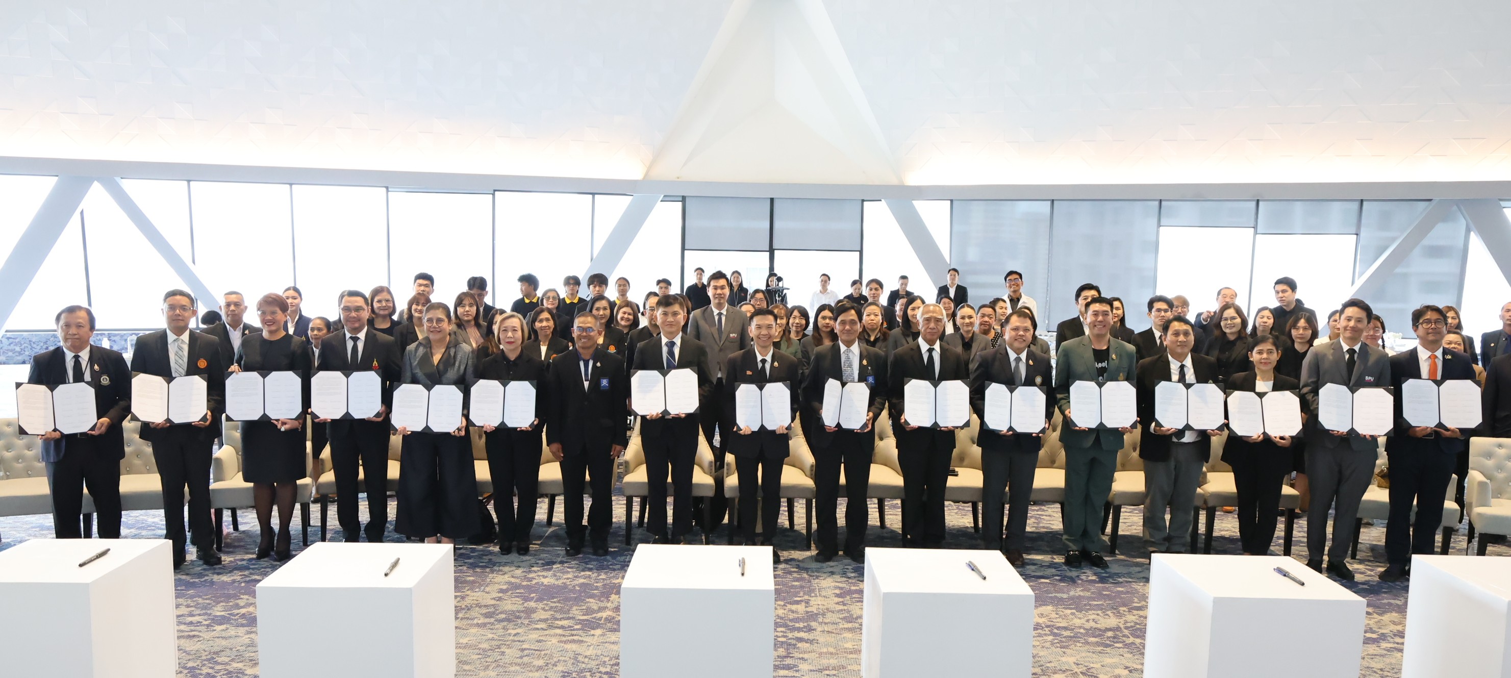 KMITL ร่วมลงนาม MOU “ศูนย์วิชาการสุขภาวะเขตเมือง”